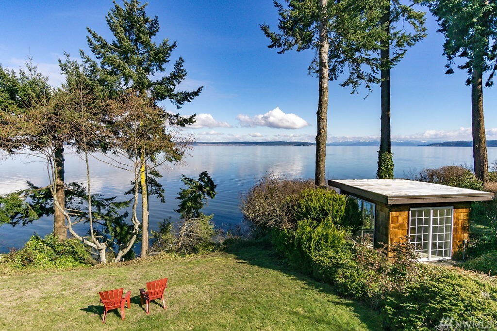 Property Photo:  300 Marine Dr  WA 98239 