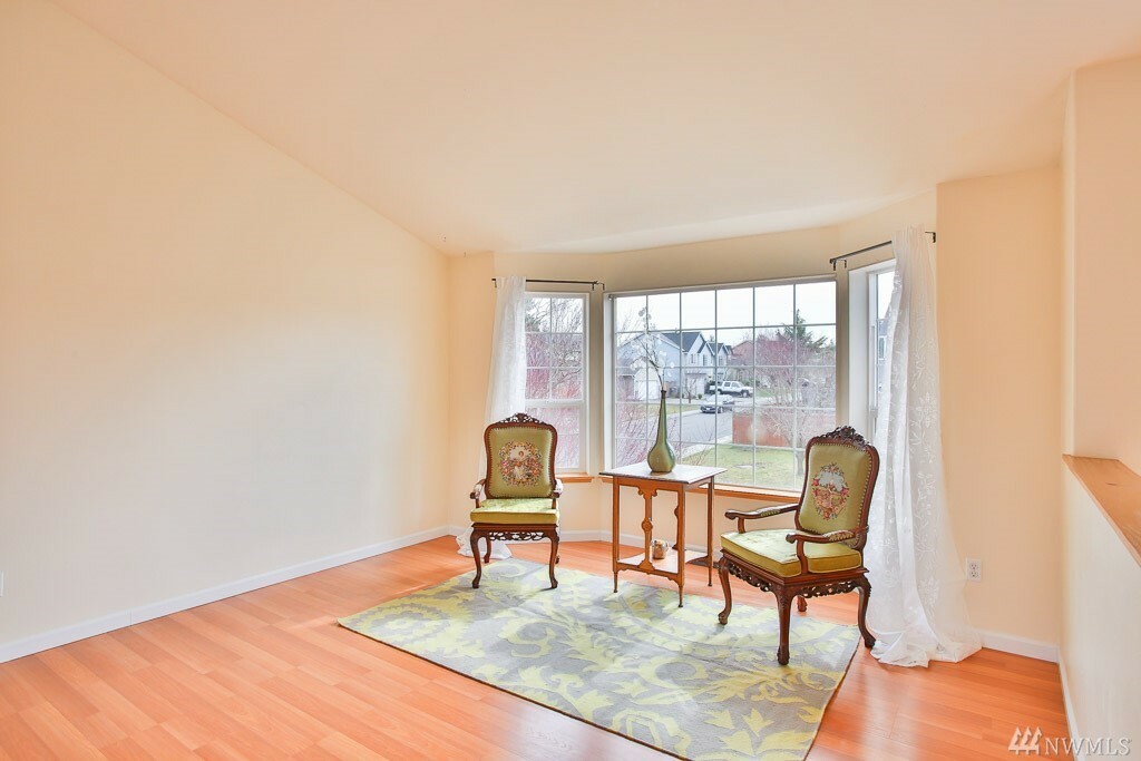Property Photo: 7925 193rd St Ct E WA 98387