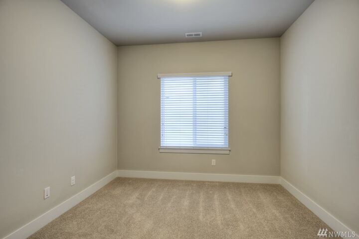 Property Photo:  21522 43rd Dr SE Ct 10  WA 98021 