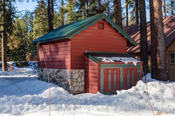 Property Photo:  21107 Lariat St  WA 98826 