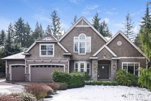 Property Photo: 21708 82nd Avenue SE WA 98072