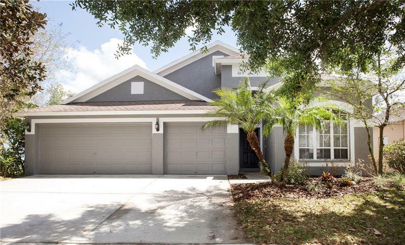 Property Photo: 15449 Martinmeadow Drive FL 33547