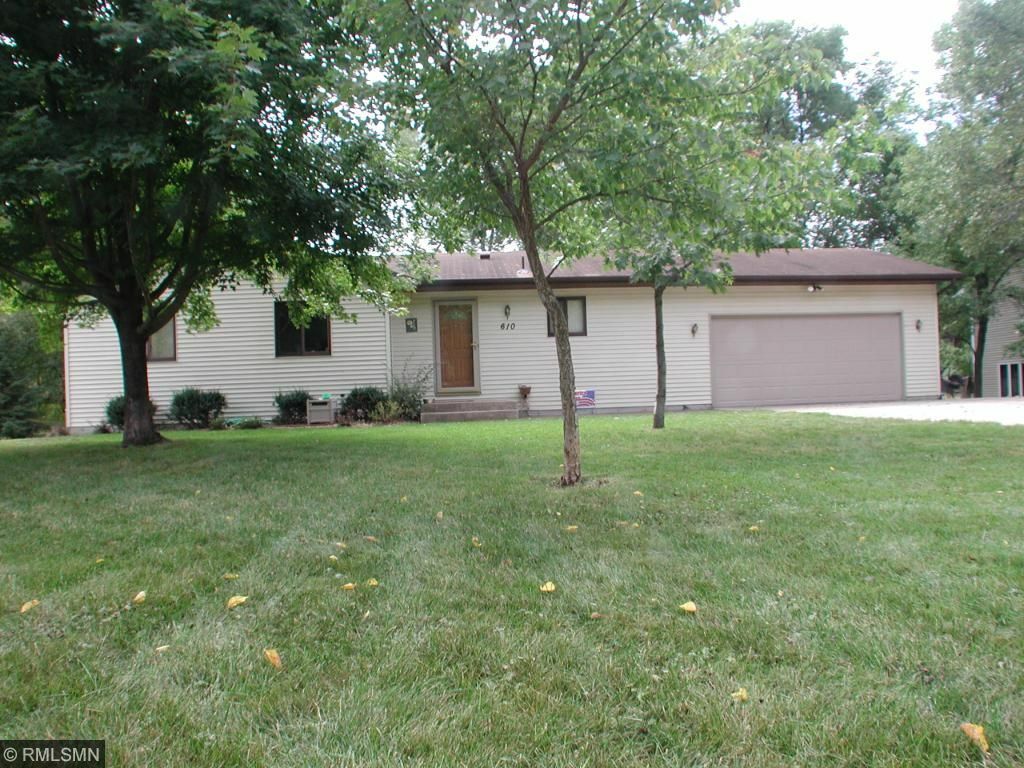 Property Photo:  610 Bear Avenue N  MN 55127 