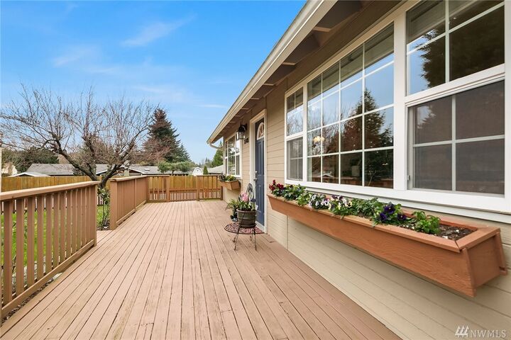 Property Photo:  15405 111th Ave NE  WA 98011 