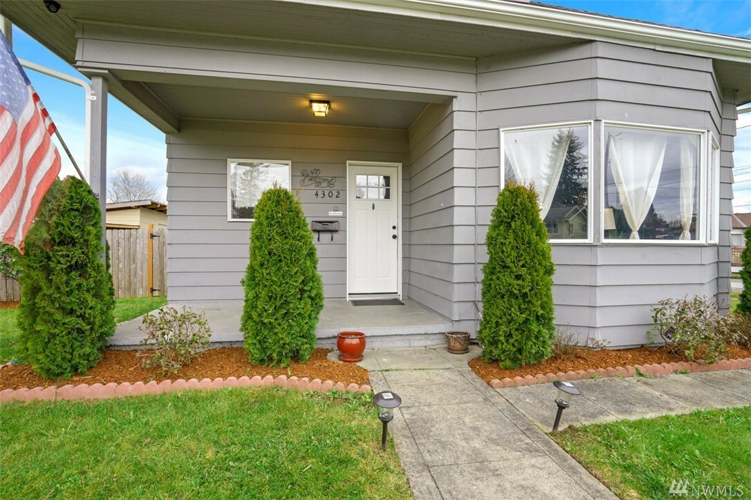 Property Photo:  4302 S Sheridan Ave  WA 98418 