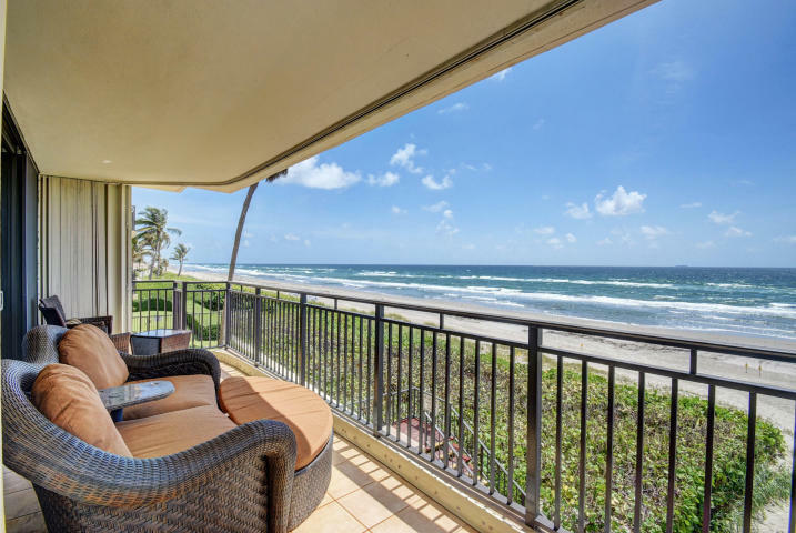 Property Photo:  3009 S Ocean Boulevard 201  FL 33487 