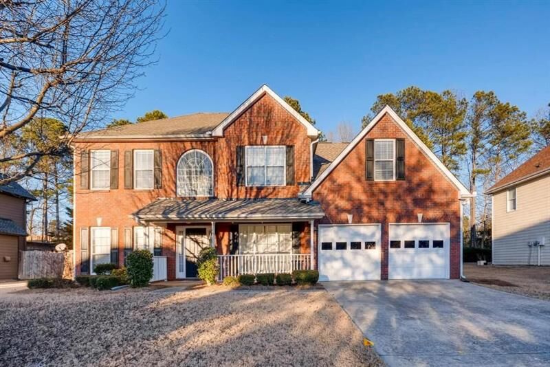 Property Photo:  2386 Hampton Park Drive   30519 