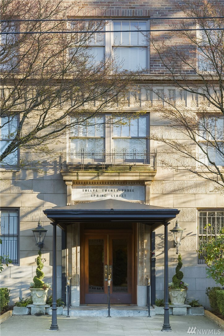 Property Photo:  1223 Spring St 600  WA 98104 
