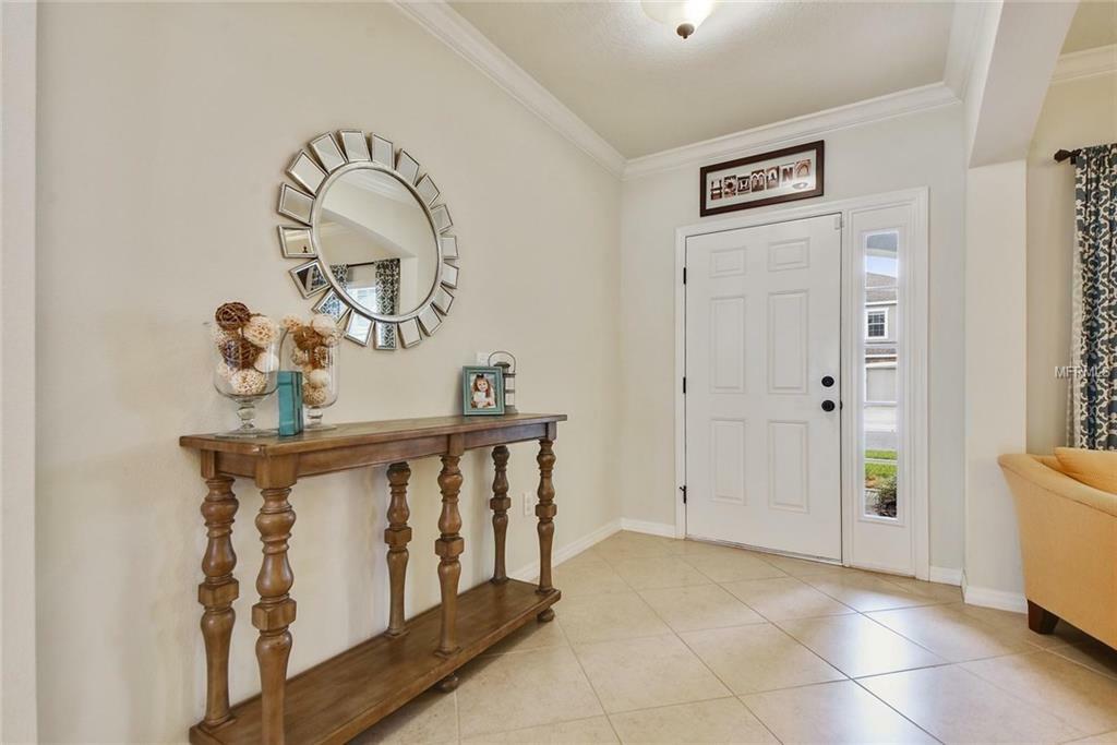 Property Photo:  10822 Cabbage Tree Loop  FL 32825 