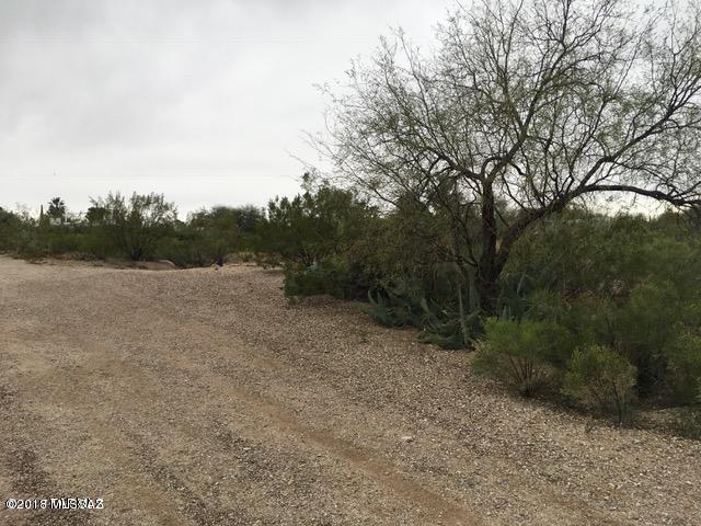 Property Photo: 220 S Vozack Lane 1,2,3,4 AZ 85748