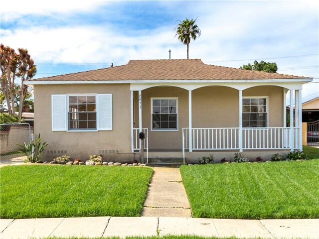 Property Photo:  2671 S Dolphin Street  CA 90731 