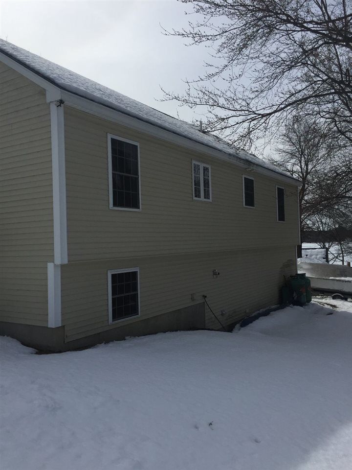 Property Photo:  6 Mundy Lane 56-051  NH 03038 