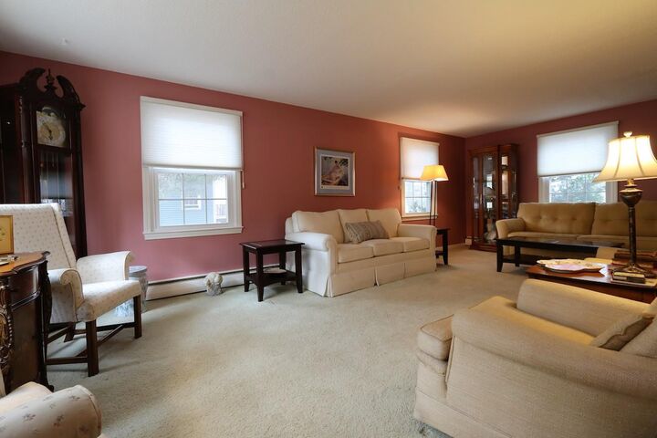 Property Photo:  86 Lancelot Avenue  NH 03104 