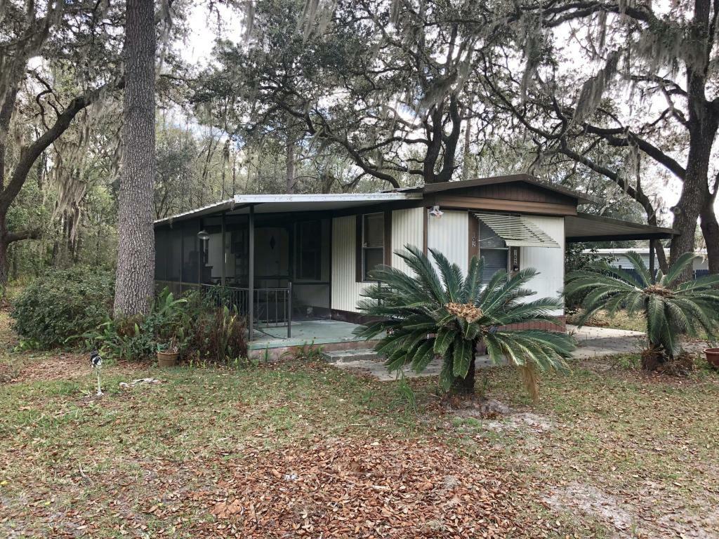 Property Photo:  102 Baron Avenue  FL 32148 