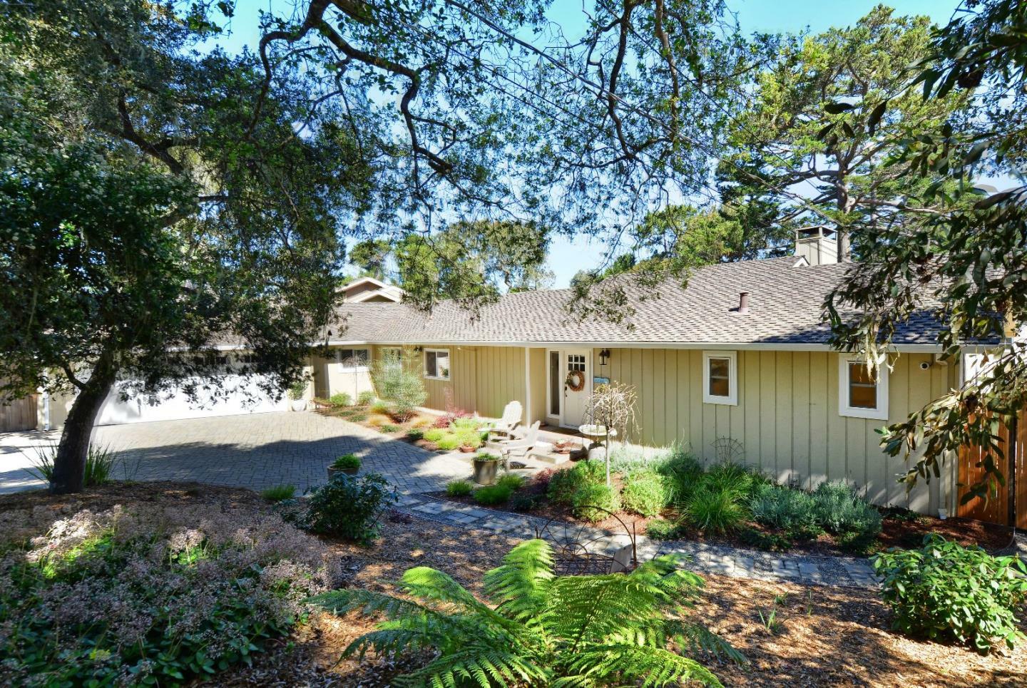 Property Photo:  1114 Circle Road  CA 93953 