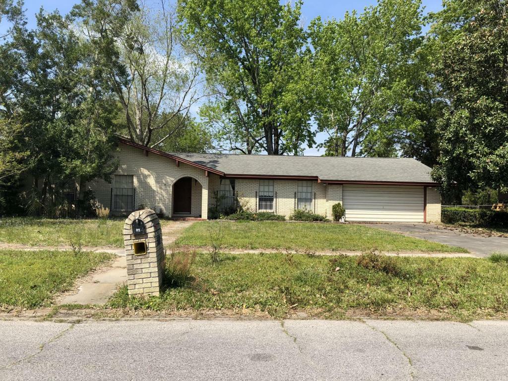 Property Photo: 310 Floyd Drive FL 32444