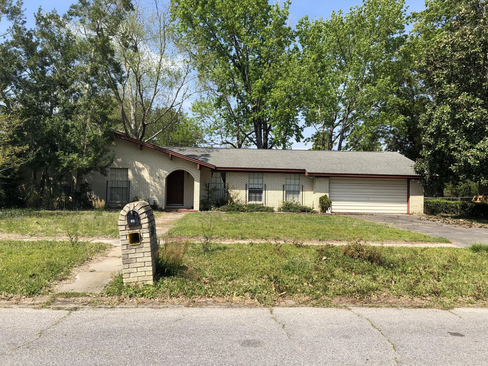 Property Photo:  310 Floyd Drive  FL 32444 