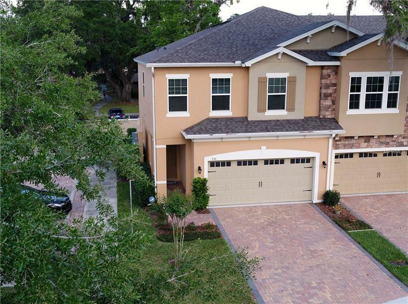 Property Photo:  736 Walkers Grove Lane  FL 34787 