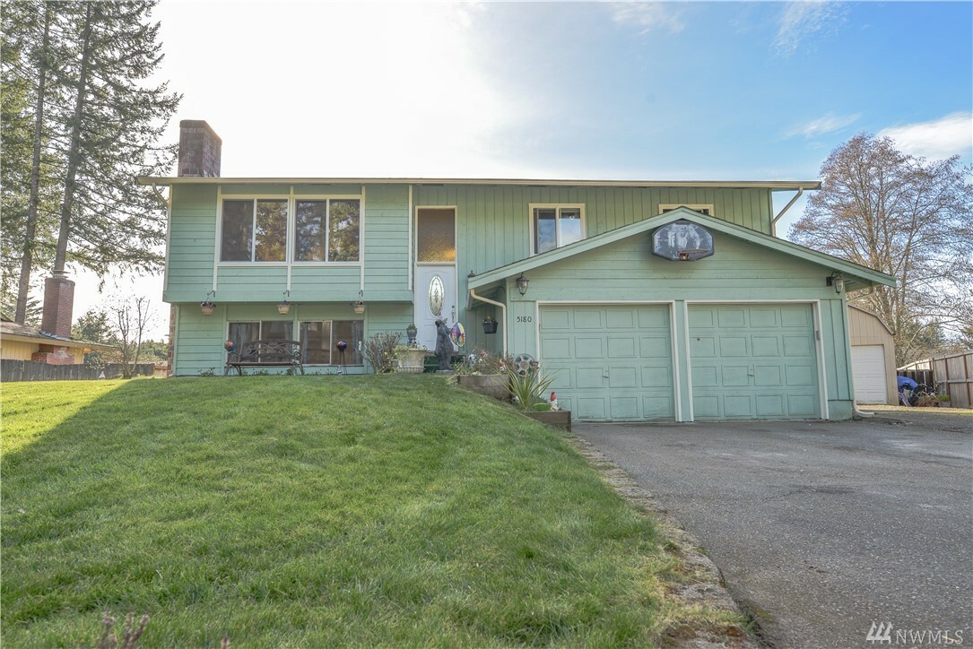 Property Photo:  5180 Granada Place SE  WA 98367 