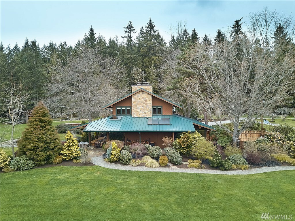 8929 Mandus Olson Rd NE  Bainbridge Island WA 98110 photo