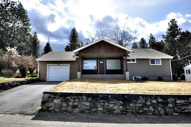 Property Photo:  3926 E Pratt Ave  WA 99202 