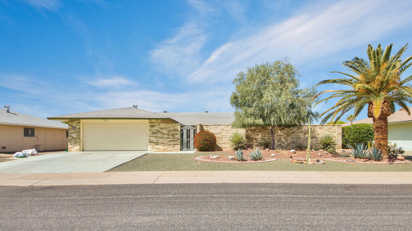 Property Photo: 13034 N 98th Avenue AZ 85351
