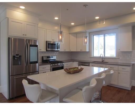 Property Photo:  352 Clyde St 1  MA 02467