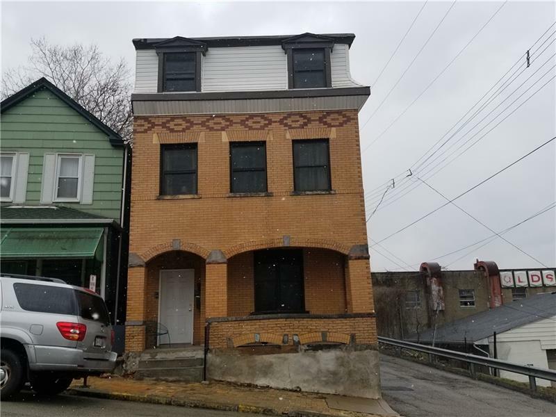 Property Photo:  810 Hays Street  PA 15120 