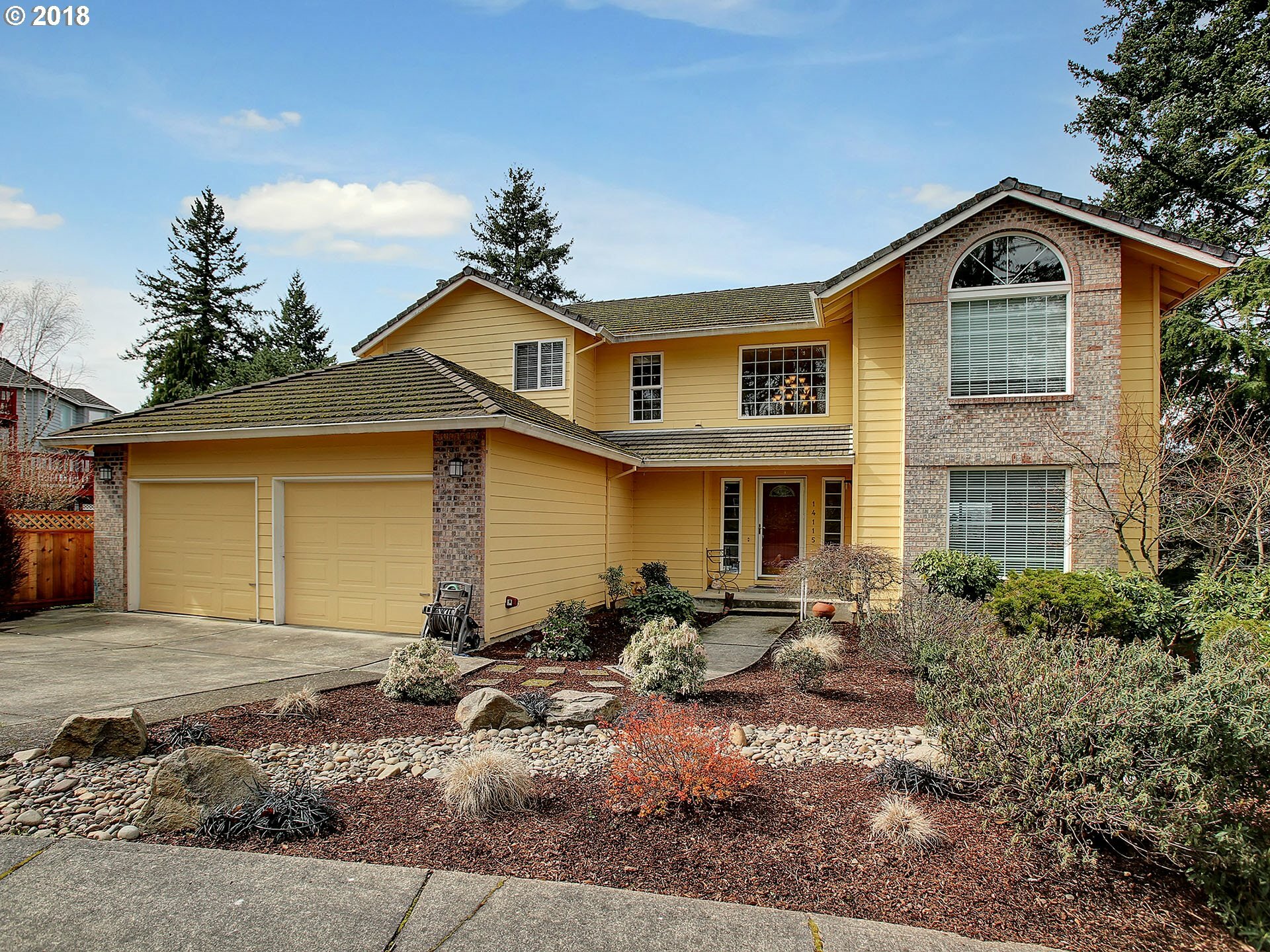 Property Photo:  14115 SE Fircrest Ct  OR 97236 
