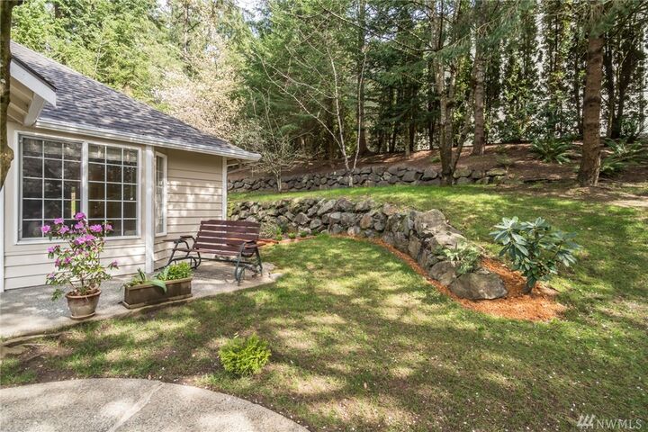 Property Photo:  4028 NE 196th Ct  WA 98155 