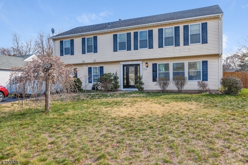 Property Photo:  995 Hazelwood Rd  NJ 08753 