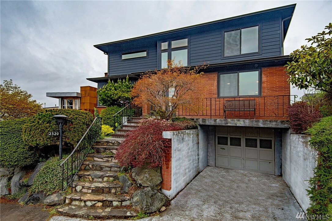 Property Photo:  2320 NW 98th St  WA 98117 