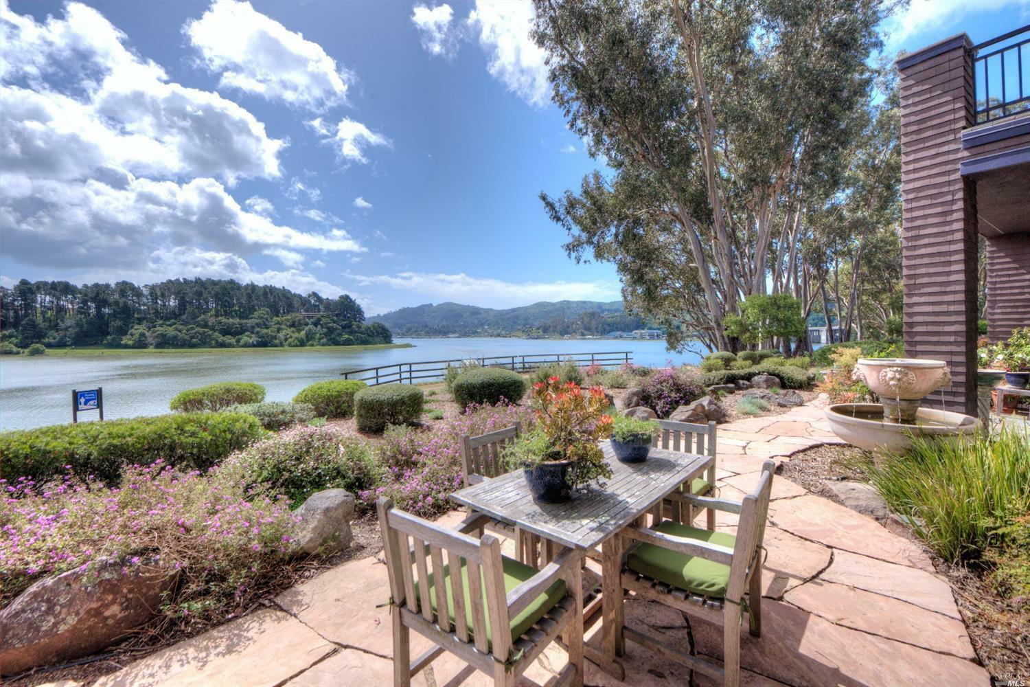 Property Photo:  85 De Silva Island Drive  CA 94941 