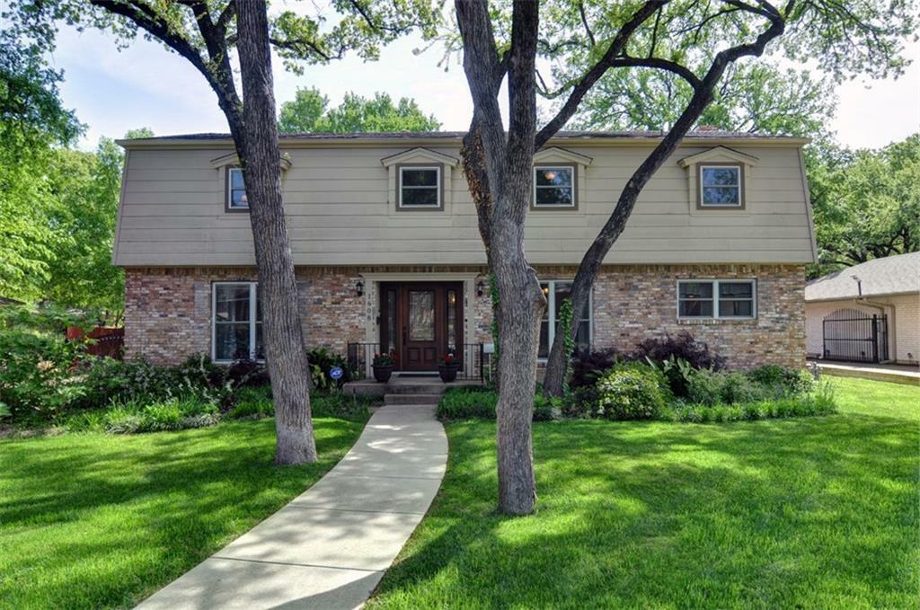 Property Photo:  1608 Canyon Oaks Drive  TX 75061 