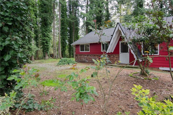 Property Photo: 5420 79th St E WA 98371