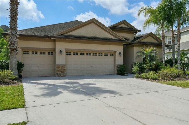 Property Photo:  3426 Grassglen Place  FL 33544 