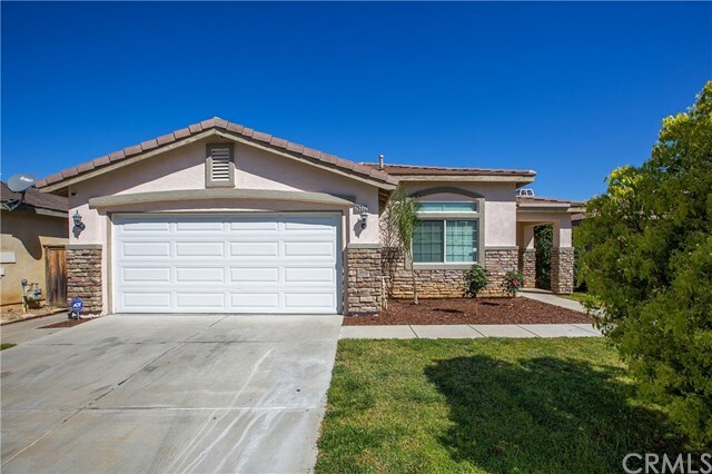 Property Photo:  26372 Thoroughbred Lane  CA 92555 