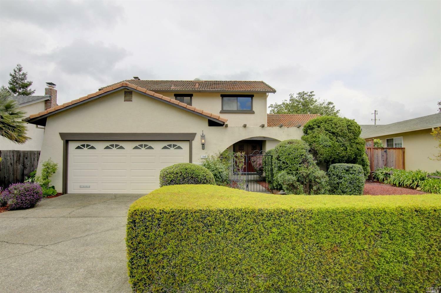 Property Photo:  710 Glenhill Court  CA 94947 