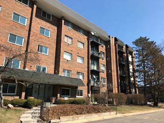 Property Photo: 4731 Saint Joseph Creek Road 2I IL 60532