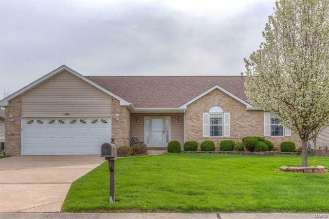 760 Pecan Hill  St Charles  63304 photo