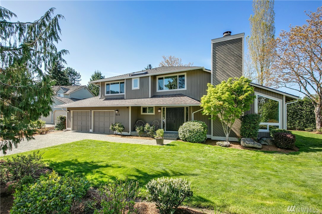Property Photo: 4612 193rd Place SE WA 98027