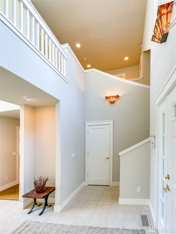 Property Photo: 10417 NE Puget Bluff Lane WA 98110