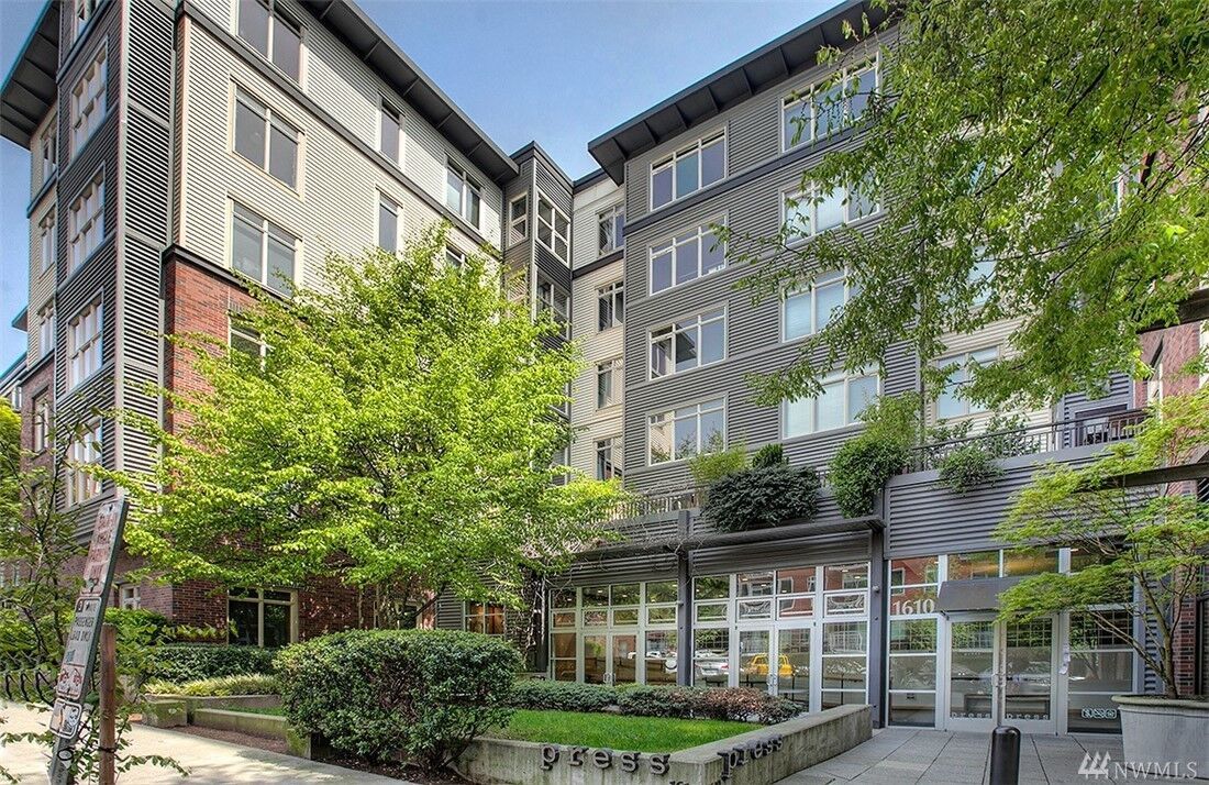 Property Photo: 1610 Belmont Ave 431 WA 98122