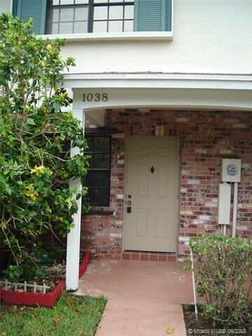 Property Photo: 1038 NW 107th Ave 1038 FL 33026