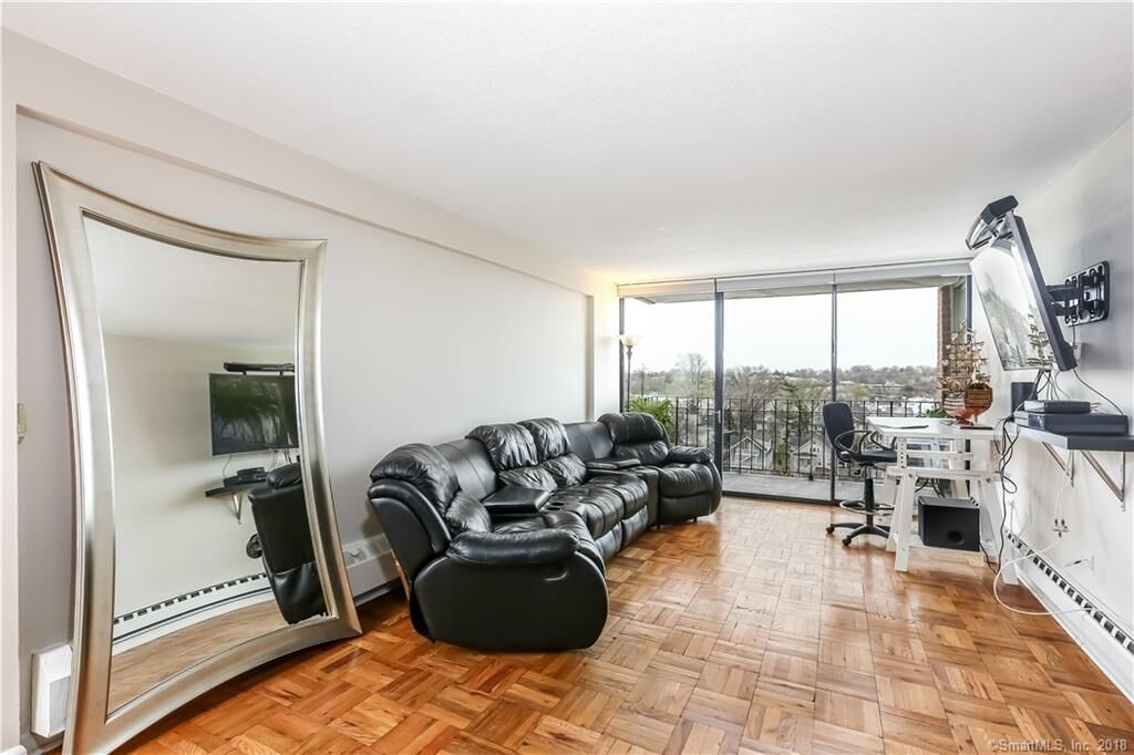 Property Photo:  87 Glenbrook Road 9E  CT 06902 