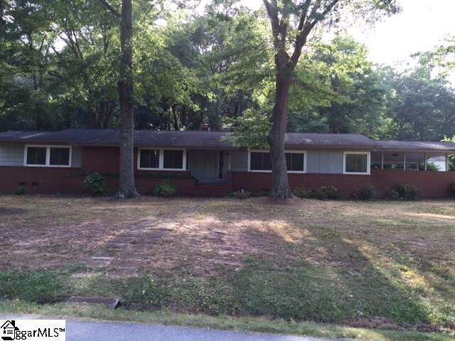 Property Photo:  109 Greenbriar Road  SC 29302 
