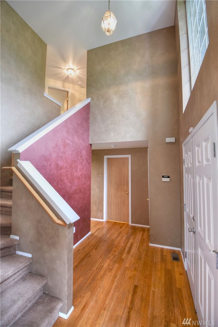 Property Photo:  423 Cherry St E  WA 98445 