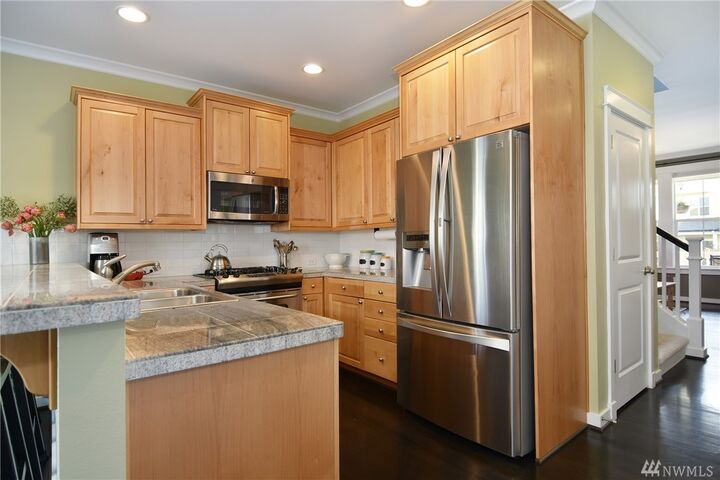 Property Photo: 2828 S Adams St WA 98108