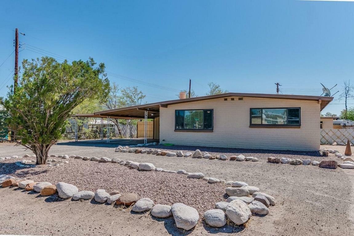 Property Photo:  4056 N Tuttle Avenue  AZ 85705 