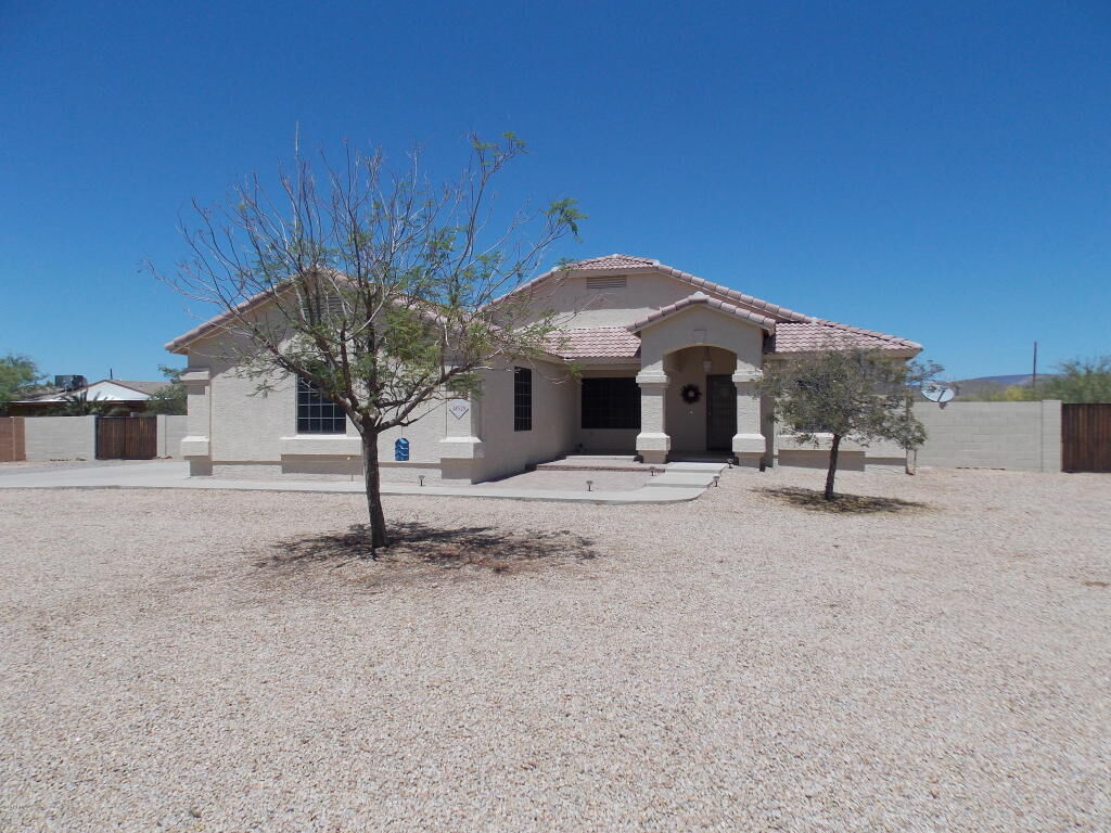 Property Photo: 38520 N 12th Street AZ 85086